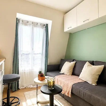 Bright With Iconic Rooftop Sunsets Apartamento París
