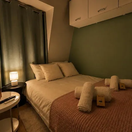 Bright With Iconic Rooftop Sunsets Appartement *