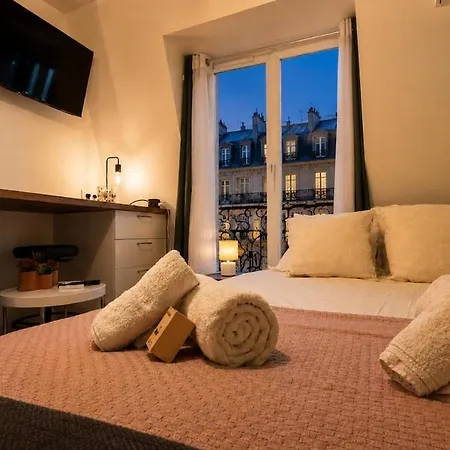 Bright With Iconic Rooftop Sunsets *